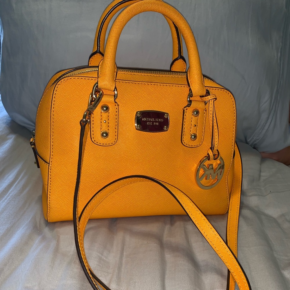 Michael kors purse